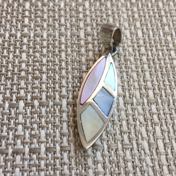 🌷925 Silver & Shell Inlay Pendant - Picture 4 of 4